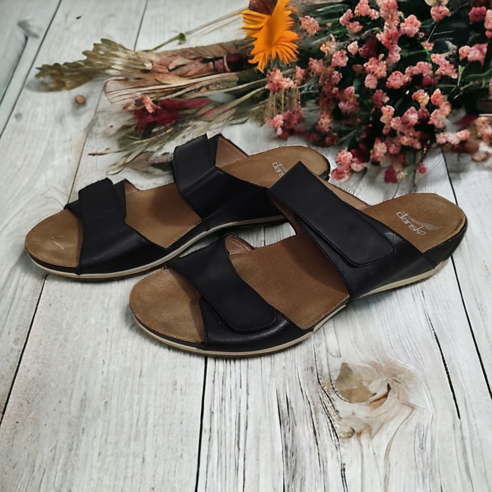 Dansko Vienna Wedge Sandal Black Full Grain Leather Double Strap Slides Size 40